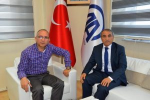 Vali Cebiroğlu'ndan AA Bursa B&ouml;lge M&uuml;d&uuml;rl&uuml;ğ&uuml;'ne ziyaret