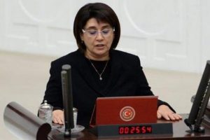 Leyla Zana yemin etmezse ne olacak?