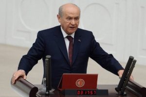 MHP lideri Bah&ccedil;eli yemin etti