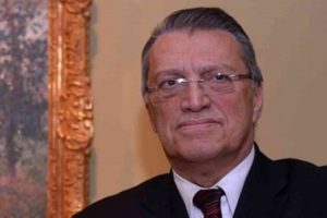 Mesut Yılmaz: Merkezdeki boşluğu CHP doldurabilir