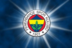 Fenerbah&ccedil;e Alex'i k&ouml;şeye sıkıştırdı