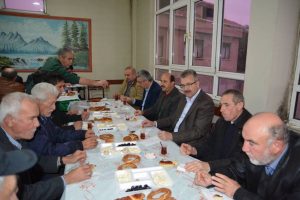 Başkan &Ouml;zkan Bursalı vatandaşları dinledi