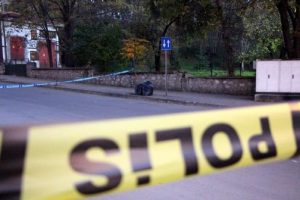 Polis merkezi yanında ş&uuml;pheli &ccedil;anta paniği