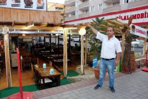 Ter&ouml;r protestosunda zarar g&ouml;ren işyerlerine yardım