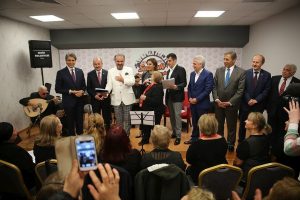 Sulukule Sanat Akademisi t&ouml;renle a&ccedil;ıldı