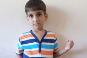 Şanlıurfa'da bulunan engelli &ccedil;ocuğun ailesi aranıyor