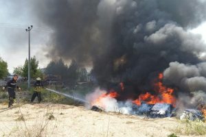 Bursa'da atıklar yakılıyor yetkililer seyrediyor!