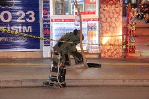 F&uuml;nye ile patlatılan &ccedil;anta boş &ccedil;ıktı
