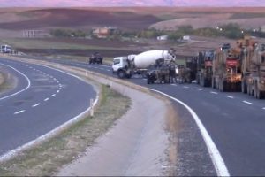 Diyarbakır'da askeri konvoya bombalı tuzak