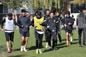 İneg&ouml;lspor, G&uuml;m&uuml;şhanespor ma&ccedil;ına hazırlanıyor