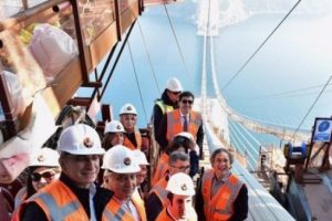 3. K&ouml;pr&uuml;de b&uuml;y&uuml;k s&uuml;rpriz: 300 metreden...