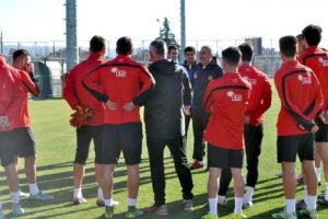 Eskişehirspor, Konya'dan puanla d&ouml;nmek istiyor