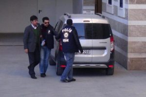 Uşak'ta "Paralel Yapı" operasyonu ş&uuml;phelileri adliyede