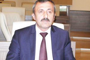 Bah&ccedil;eli'ye kızdı istifa etti