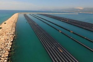 T&uuml;rkiye kızdı, yavru vatanın vanasını kapadı