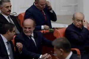 Sinan Oğan Bah&ccedil;eli'yi o fotoğrafla vurdu