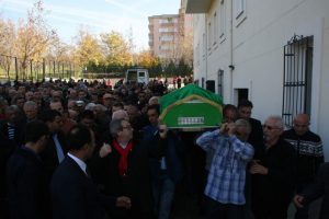 Bursa'da dolandırıcılara inanıp hayatını kaybetmişti son yolculuğuna uğurlandı