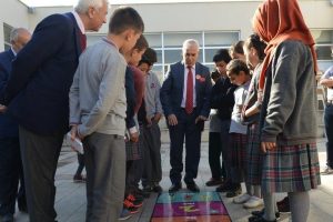 'D&uuml;nya &Ccedil;ocuk Hakları G&uuml;n&uuml;' Bursa Nil&uuml;fer'de &ccedil;oşkuyla kutlandı