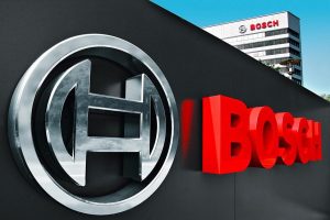 Bosch'un ara&ccedil; i&ccedil;i dokunma ekranına &ouml;d&uuml;l