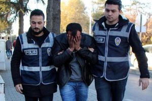 Evden hırsızlık yapan TIR şof&ouml;r&uuml; yakalandı
