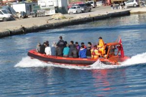 &Ccedil;anakkale'de 456 ka&ccedil;ak yakaladı
