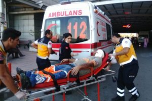 Bursa'da şerit boyama aracı  patladı! 2 yaralı