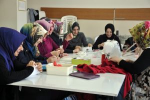 Bursa'da &ccedil;ocuklar eğleniyor, anneler &ouml;ğreniyor