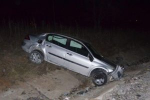 &Ccedil;orum'da kontrolden &ccedil;ıkan otomobil ref&uuml;je u&ccedil;tu