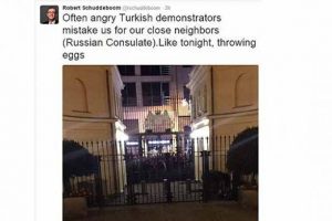 Rusya yerine Hollanda konsolosluğuna yumurta attılar