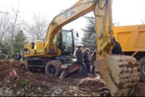Bursa'da &ccedil;evrecilerin karşı &ccedil;ıktığı projeye ikinci durdurma