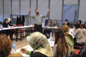 30 girişimci adayına uygulamalı girişimcilik eğitimi