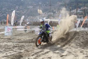 Alanya sahilleri Motokros sahillerine d&ouml;nd&uuml;