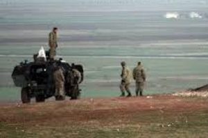 D&ouml;şemenin altından iki astsubay &ccedil;ıktı
