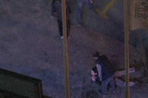Bursa'da sinir krizi ge&ccedil;iren adam vatandaşlara zor anlar yaşattı