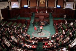 Tunus'ta iktidar partisinin 32 milletvekili istifa etti
