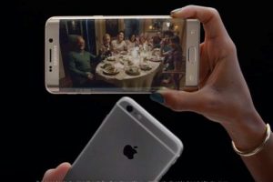 Samsung'dan Apple'a kamera g&ouml;ndermesi: ''O bir telefon değil, o bir Galaxy''