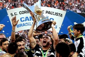 Corinthians'a kupasını Ronaldo verdi!