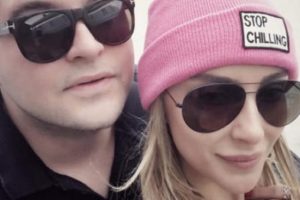 &Ouml;zge Ulusoy ve Hacı Sabancı'ya 'evlenin' baskısı...