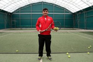 Gecekondudan tenis milli takımına