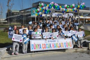 D&uuml;nya &Ccedil;ocuk Hakları G&uuml;n&uuml;" Podyumpark'ta Kutlandı...