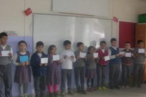 Bursalı &ouml;ğrencilerden sınır boyundaki Mehmet&ccedil;iğe mektup