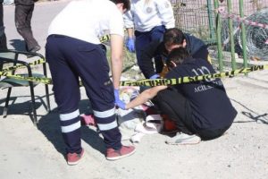 Yaralamalı kazadan ka&ccedil;arken, &ouml;l&uuml;ml&uuml; kazaya karıştı
