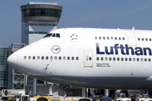 Lufthansa &ccedil;alışanları yine greve gidiyor