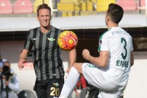 Emre Taşdemir antrenmana &ccedil;ıkamadı