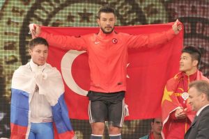 Daniyar İsmayilov D&uuml;nya Şampiyonu!