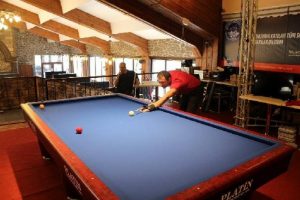 Erciyes'in zirvesinde 3 Bant Bilardo Şampiyonası