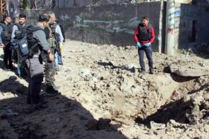 100 hendek kapatıldı, bombalar bir bir patlatıldı