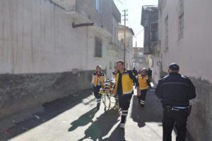 Gaziantep'te 2'inci kattan atlayan kişi ağır yaralandı
