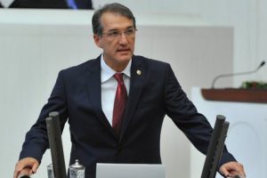 CHP Bursa Milletvekili İrgil, &ouml;ğretmen maaşlarını Meclis'e taşıdı