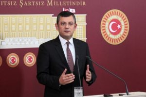CHP'den 'olağan&uuml;st&uuml; kurultay' a&ccedil;ıklaması